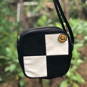 Men's and Women's Cross Bags